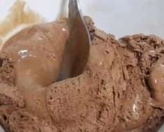 Como Fazer Sorvete de Kefir de Chocolate