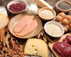 Alimentos Ricos em Proteínas e Carboidratos