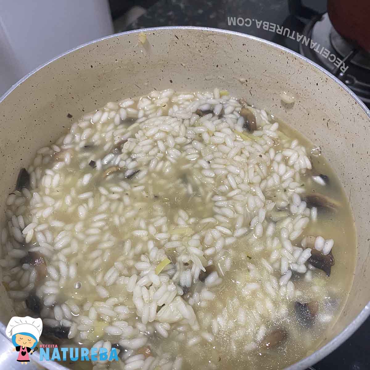 cozinhando arroz arboreo