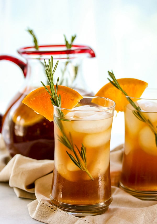 Chá de alecrim com laranja
