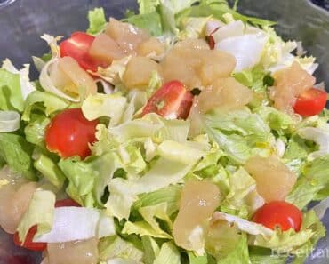 Salada de alface com pera